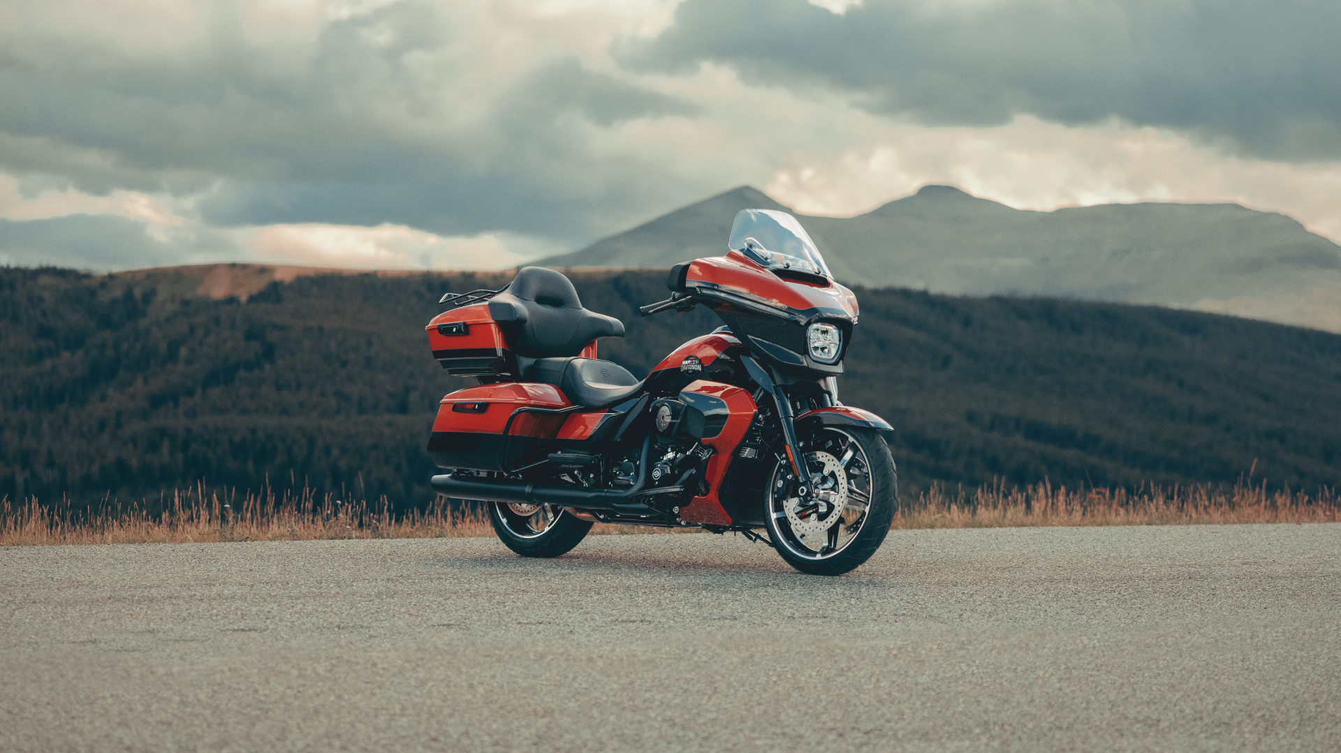 Street Glide Ultra™
Plus loin et toujours en bonne compagnie